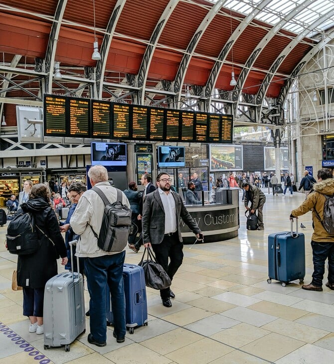 ΑΕΡΟΔΡΟΜΙΟ ΤΑΞΙΔΙΑ ΕΥΡΩΠΑΪΚΗ ΕΝΩΣΗ 