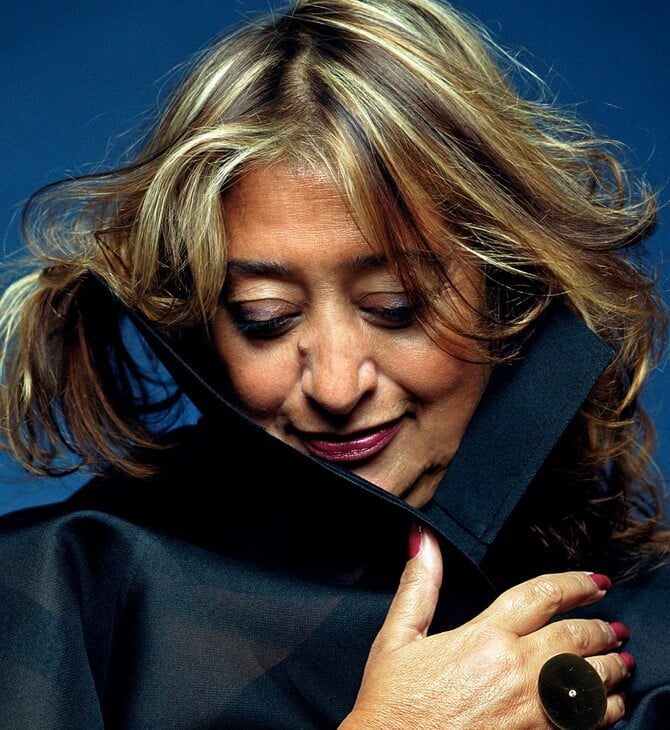 Η Ζάχα Χαντίντ και το τίμημα του να μη μικραίνεις