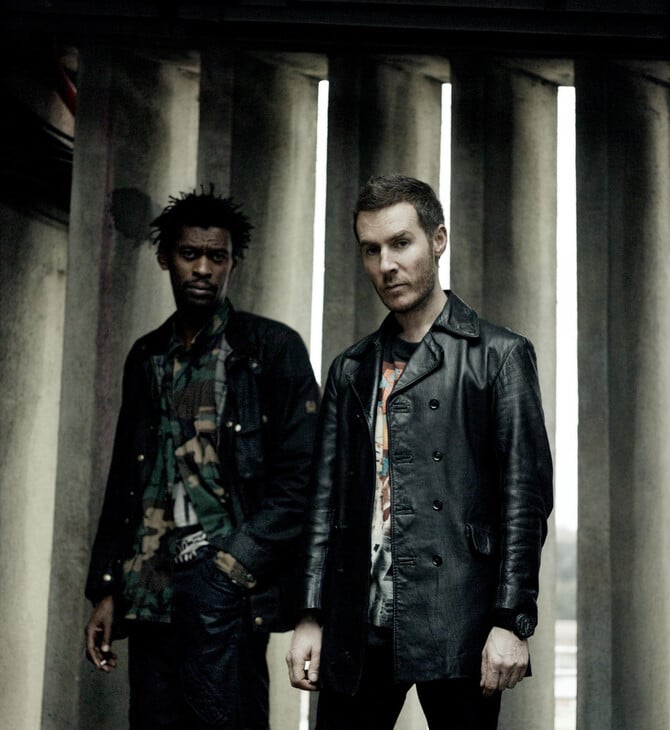 Η επιστροφή των Massive Attack με τον Tom Waits σε ένα τραγούδι για τους πολέμους του τώρα