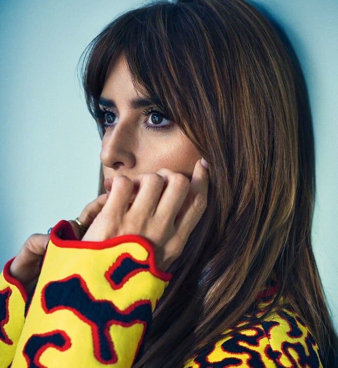 Η Πενέλοπε Κρουθ δεν έχει πάψει να φοβάται. Ούτε να μιλά