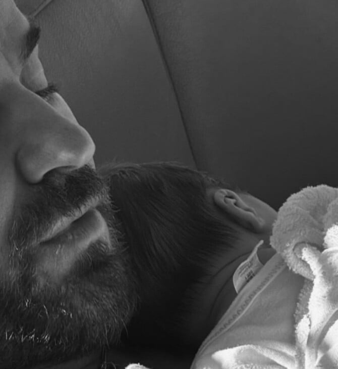 ΤΖΑΣΤΙΝ ΘΕΡΟΥ ΠΑΤΕΡΑΣ ΠΑΙΔΙ ΑΝΑΡΤΗΣΗ ΒΡΕΦΟΣ