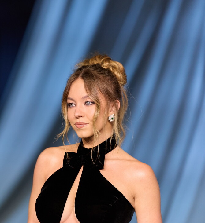 ΔΙΑΒΟΛΟΣ ΦΟΡΑΕΙ ΠΡΑΝΤΑ 2 ΣΙΝΤΝΕΙ ΣΟΥΙΝΙ