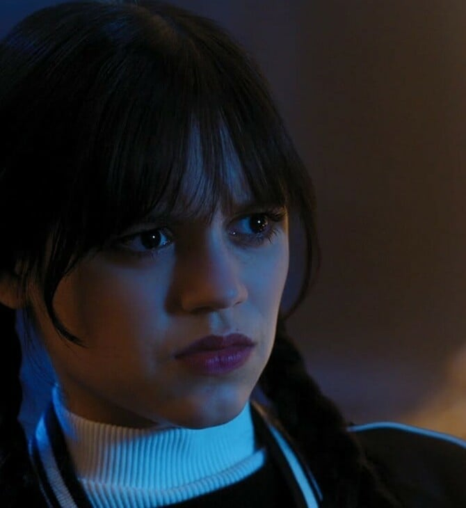 WEDNESDAY ΤΡΙΤΗ ΣΕΖΟΝ ΤΖΕΝΑ ΟΡΤΕΓΚΑ NETFLIX ΠΑΡΙΣΙ ΤΙΜ ΜΠΑΡΤΟΝ