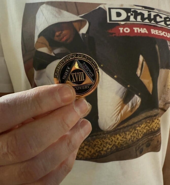 Ο Eminem γιορτάζει 18 χρόνια νηφαλιότητας με νέα φωτογραφία