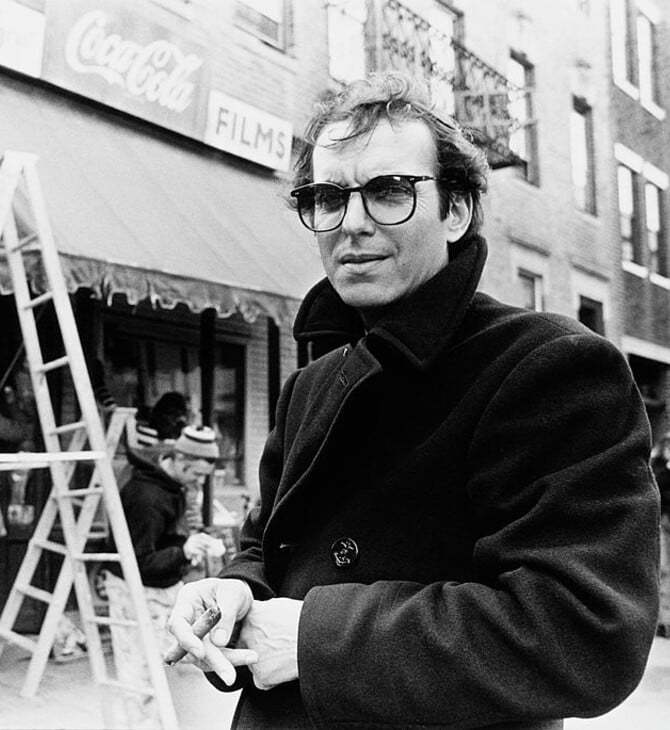 ΝΤΙΝ ΤΑΒΟΥΛΑΡΗΣ