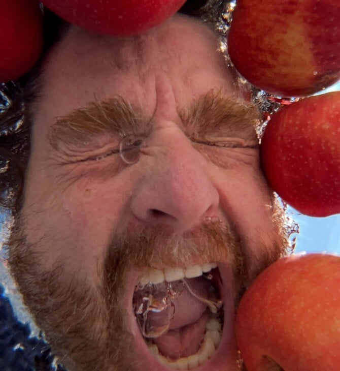 Το περιβόλι του τρελού: Ο Ζακ Γαλιφιανάκης παραδίδει σεμινάρια κηπουρικής στο Netflix 