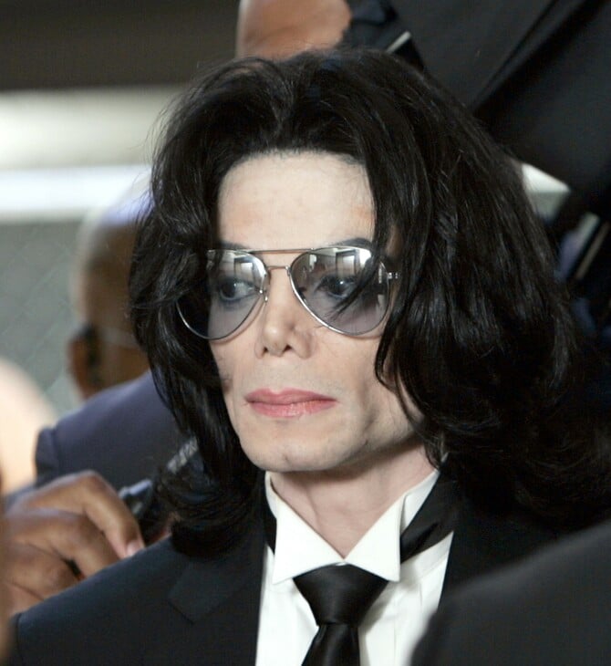 ΜΑΙΚΛ ΤΖΑΚΣΟΝ ΚΑΤΑΓΓΕΛΙΑ ΣΕΞΟΥΑΛΙΚΗ ΚΑΚΟΠΟΙΗΣΗ