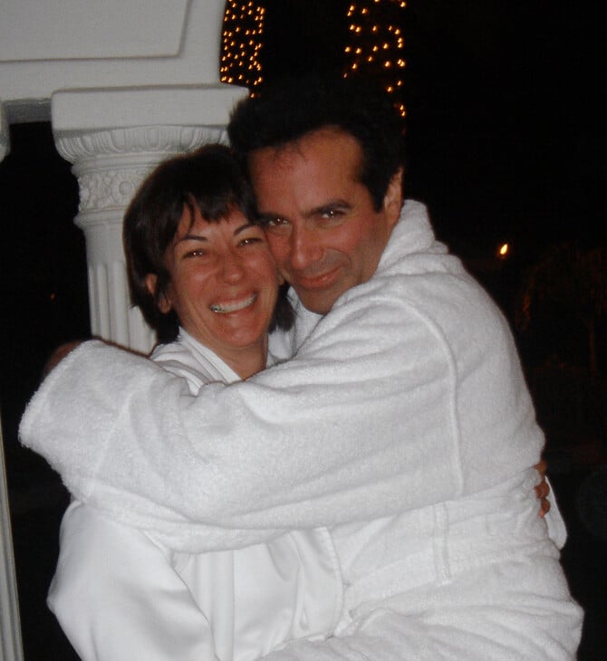 ΝΤΕΙΒΙΝΤ ΚΟΠΕΡΦΙΛΝΤ ΤΖΕΦΡΙ ΕΠΣΤΑΙΝ ΝΤΕΙΒΙΝΤ ΜΠΛΕΙΝ