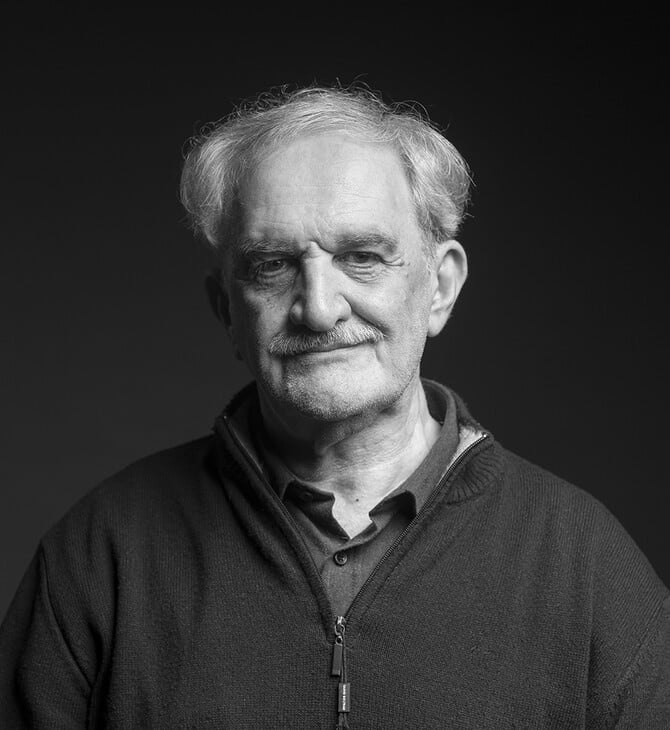 Ο Δημήτρης Καταλειφός διαβάζει τον Μύρη του Καβάφη