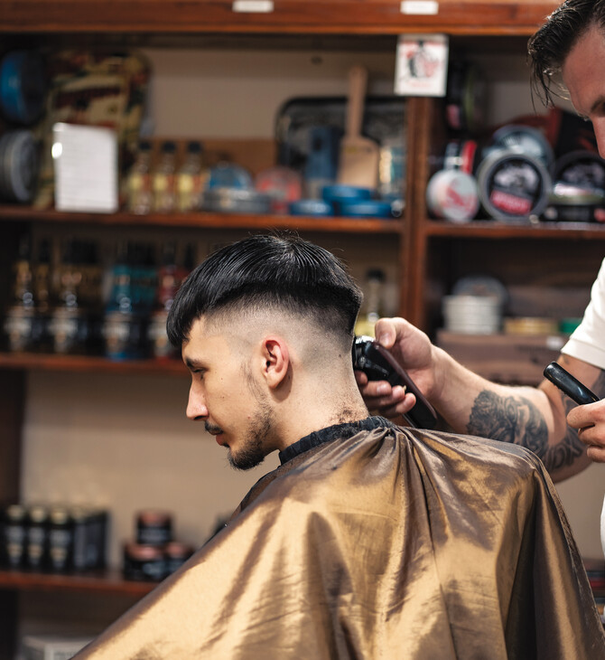 Peaky Barbers: Στο Κουκάκι το grooming είναι μια ολόκληρη εμπειρία
