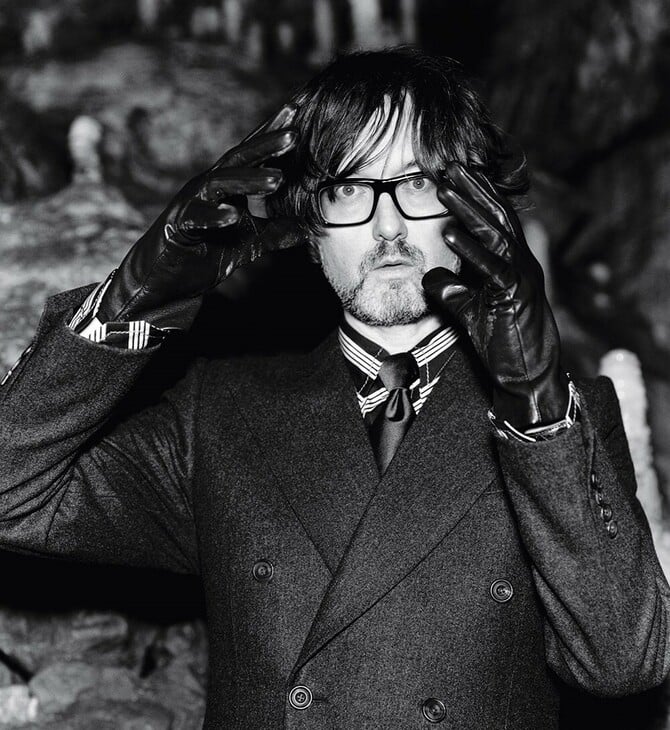 Ο Jarvis Cocker πάει στο μουσείο για να υπερασπιστεί το χάος