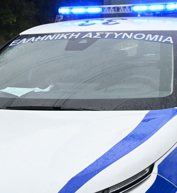 ΡΟΔΟΣ ΕΠΙΘΕΣΗ ΟΙΚΙΑΚΗ ΒΟΗΘΟΣ ΜΑΧΑΙΡΙΕΣ