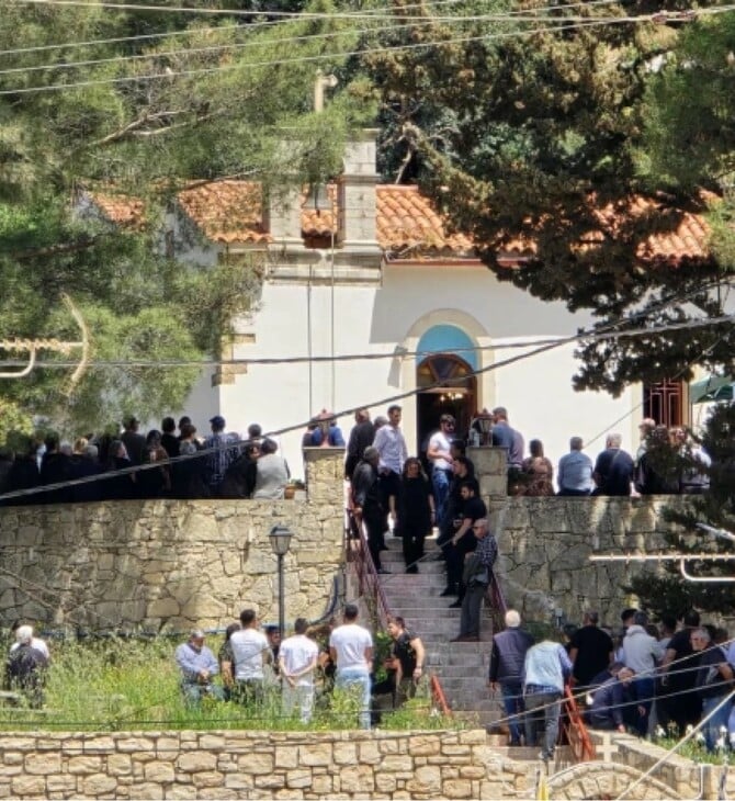 Δολοφονία στο Ηράκλειο: «Δεν θα κινδυνεύεις από κανέναν» - Θλίψη στην κηδεία του 21χρονου