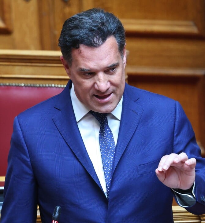 ΓΕΩΡΓΙΑΔΗΣ ΦΩΤΟ ΓΥΝΑΙΚΑ ΑΙ