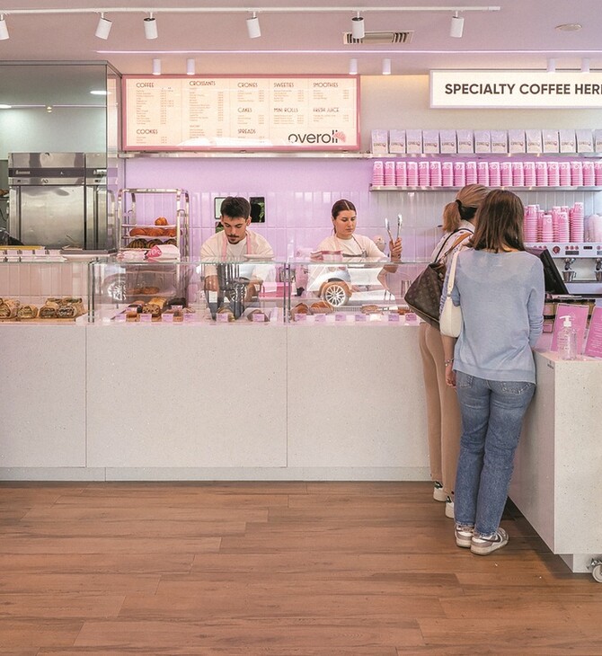 Overoll: Το brunch spot που έκανε το κρουασάν καθημερινή γεύση