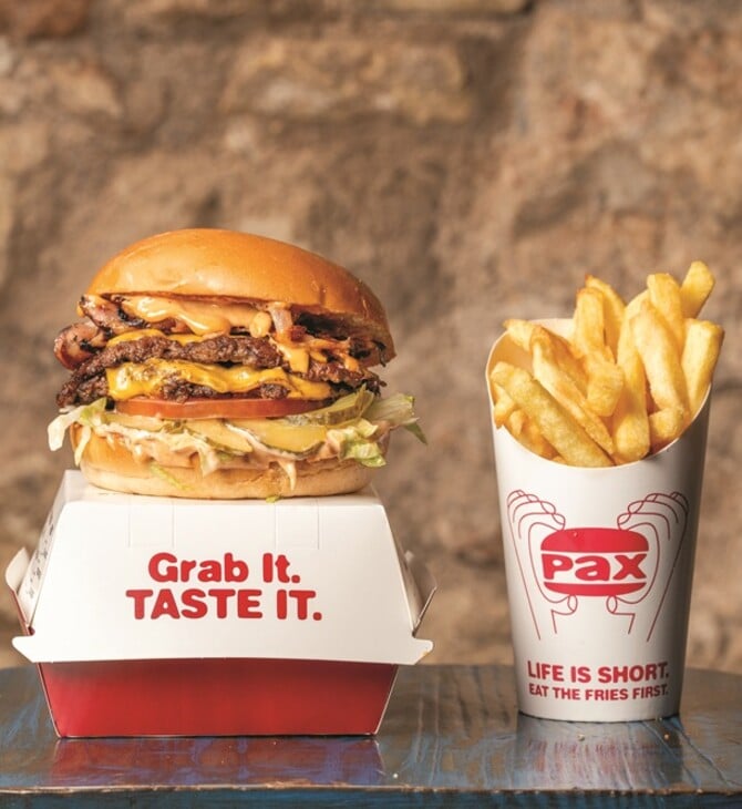 Pax Burgers: Οι locals έγιναν πιστοί οπαδοί της γεύσης τους