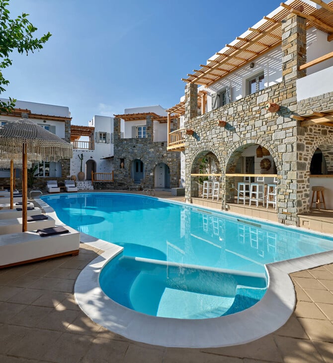 Zefi Hotel & Suites: Η πιο κομψή εμπειρία φιλοξενίας στην καρδιά της Πάρου