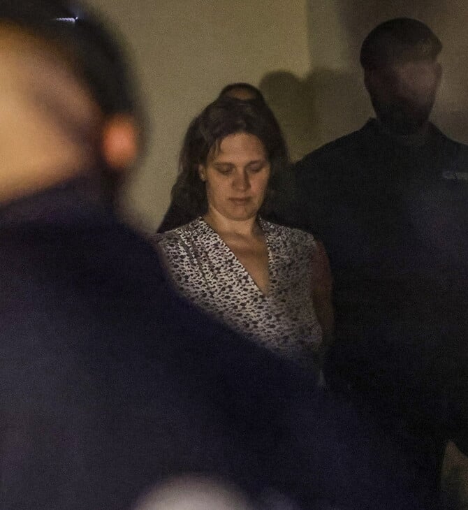 ΠΟΡΤΟΓΑΛΙΑ ΜΗΤΕΡΑ ΣΥΝΤΡΟΦΟΣ ΦΥΛΑΚΗ ΠΑΙΔΙΑ ΕΓΚΑΤΑΛΕΙΨΗ