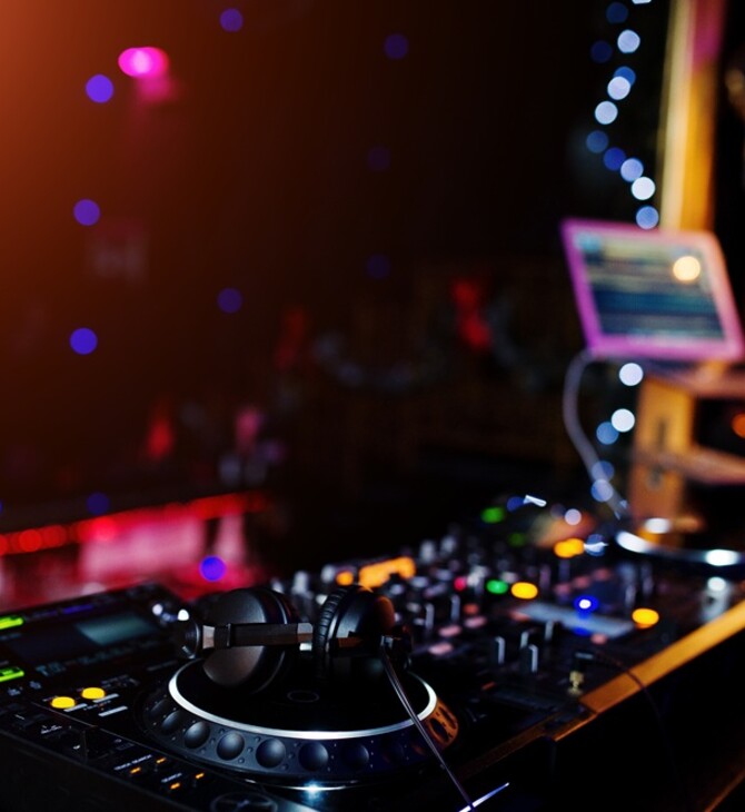 Enoo Napa b2b Da Capo και Mahmut Orhan έρχονται στο Bolivar Beach Club