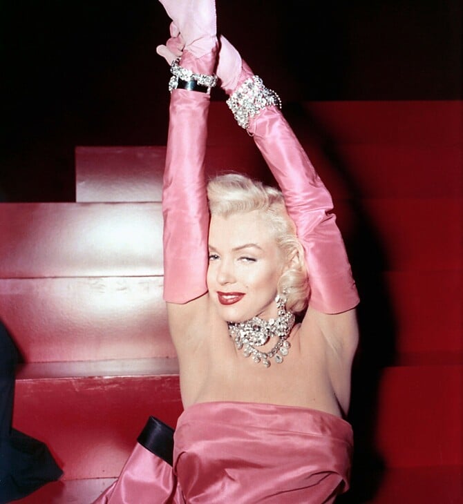 Το ροζ φόρεμα της Marilyn Monroe ήταν πάντα πιο έξυπνο απ’ όσο έδειχνε