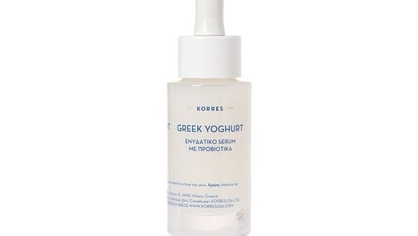 Το νέο Ενυδατικό Serum της σειράς Ελληνικό Γιαούρτι της KORRES προσφέρει ενυδάτωση για 48 ώρες
