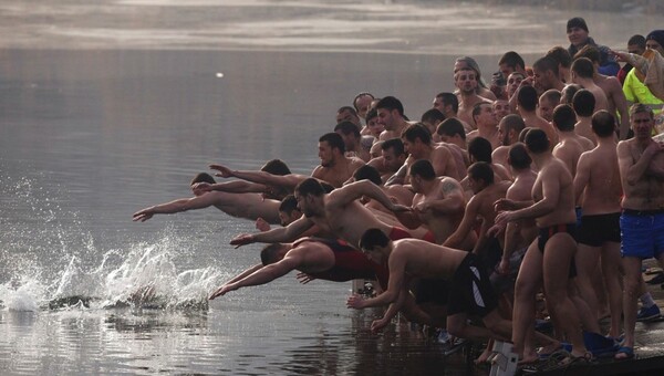 Τα Θεοφάνεια στην Ελλάδα και όλο τον κόσμο