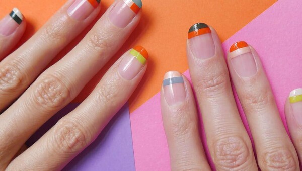 Naked Nails | 8 μίνιμαλ ιδέες για μανικιούρ με φυσική βάση