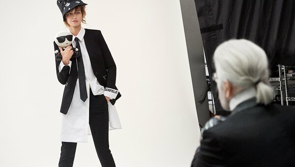 KARL LAGERFELD | Η συλλογή που αποδεικνύει ότι ο Κάιζερ της μόδας "ζει"!