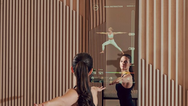 Mirror Workout: Το νέο trend στην άσκηση είναι η γυμναστική μπροστά σε καθρέφτη
