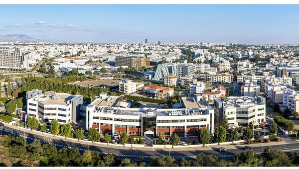 Γιατί το Πανεπιστήμιο Λευκωσίας είναι η ιδανική επιλογή για σπουδές εκτός Ελλάδος