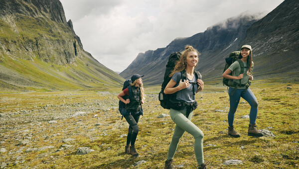 See you out there: Η Fjällräven μας προσφέρει ό,τι χρειαζόμαστε για να απολαύσουμε τις διαδρομές μας στη φύση