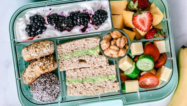 Tι να έχει το lunch box ενός παιδιού, για μυαλό-ξυράφι και γερό ανοσοποιητικό 