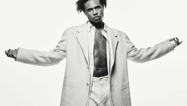 Η Tommy Hilfiger παρουσιάζει την καμπάνια Classics Reborn για την άνοιξη του '23