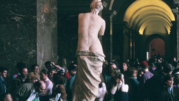 Η μέρα που ένας γεωργός στη Μήλο έβγαλε απ΄το χώμα την Αφροδίτη