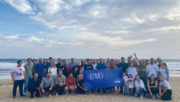Στην KPMG σχηματίζουν ένα αειφόρο μέλλον, δρώντας υπεύθυνα και αλλάζοντας συνήθειες 
