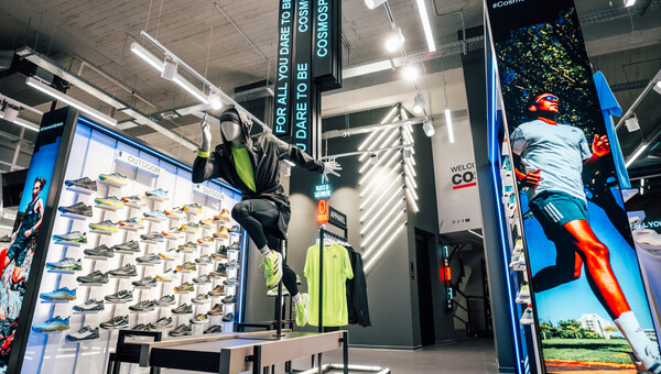 Νέο κατάστημα – ορόσημο για την Cosmos Sport στη Γλυφάδα