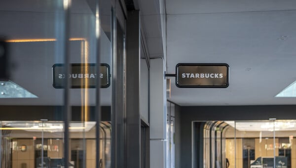 Νέο Κατάστημα Starbucks στο Εμπορικό River West