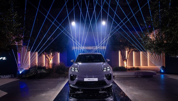 Η νέα Porsche Macan μας έβαλε στην πρίζα