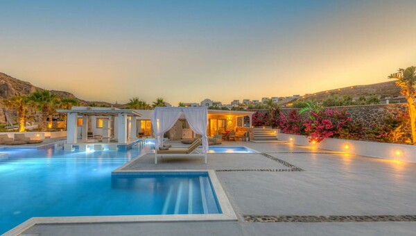 Desiterra 5* Resort & Spa: Φθινοπωρινές αποδράσεις σε έναν απόλυτο προορισμό χαλάρωσης στη Σαντορίνη