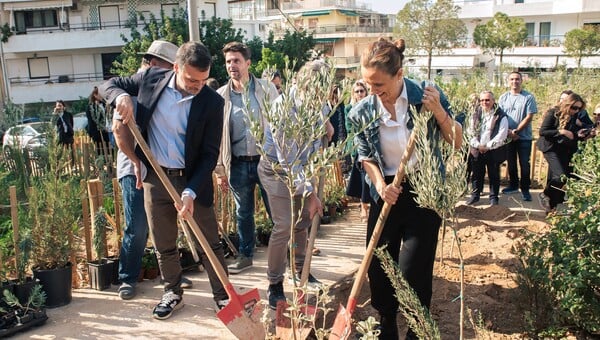 Η L'Oréal Hellas εγκαινίασε το πρώτο micro Forest στην καρδιά της Αθήνας 