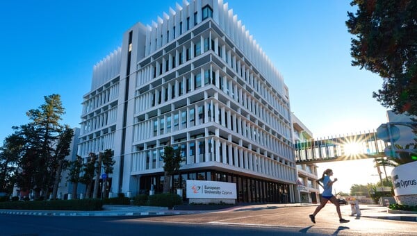 Ευρωπαϊκό Πανεπιστήμιο Κύπρου: Στα κορυφαία Πανεπιστήμια παγκοσμίως στα προγράμματα σπουδών Ιατρικής και Υγείας στην κατάταξη Times Higher Education (THE) Subject Rankings 2025