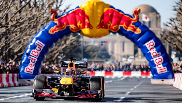 Red Bull Showrun by ALUMIL: Η Oracle Red Bull Racing έρχεται στην Αθήνα για ένα μοναδικό show