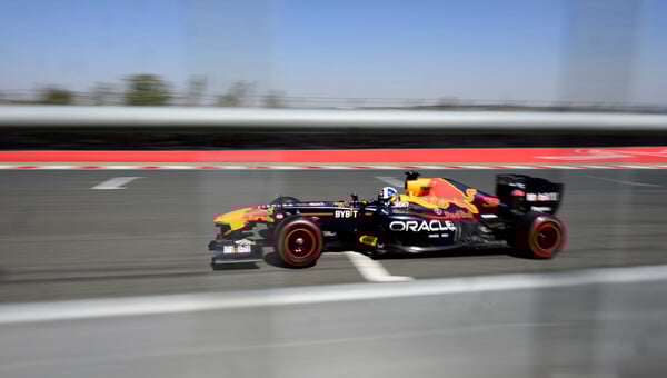 RB7: Μία πρωταθλήτρια της Formula 1 έρχεται στην Ελλάδα