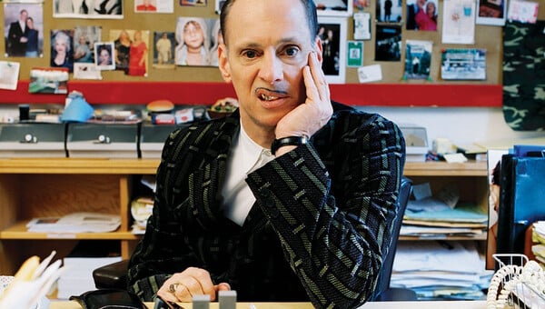 John Waters: «Οι επισκέψεις στην βιβλιοθήκη με διέφθειραν»