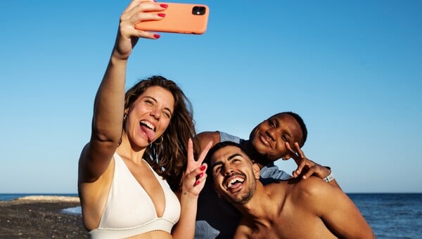 Καλοκαίρι με απεριόριστα data; Challenge accepted με Nova 5G και Unlimited All