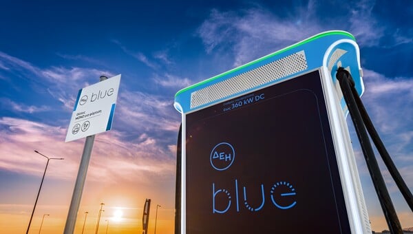Τέσσερα χρόνια ΔΕΗ blue: «Οδηγεί» το μέλλον της ηλεκτροκίνησης συμβάλλοντας σημαντικά στην μετάβαση προς τη βιώσιμη κινητικότητα 