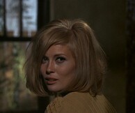 Η Φέι Ντάναγουέι σκηνοθετεί το Master Class