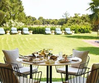 Colonial Restaurant Golf Prive Glyfada: Το νέο εστιατόριο του Golf Prive