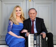 Αν μ’ αγαπούσες λίγο