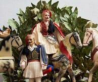 Μιχάλης Μανουσάκης, Ήρωες στα σκουπίδια